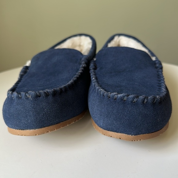 Lands’ End Women's Fuzzy Lined Suede Moccasin
Slippers - Picture 11 of 16